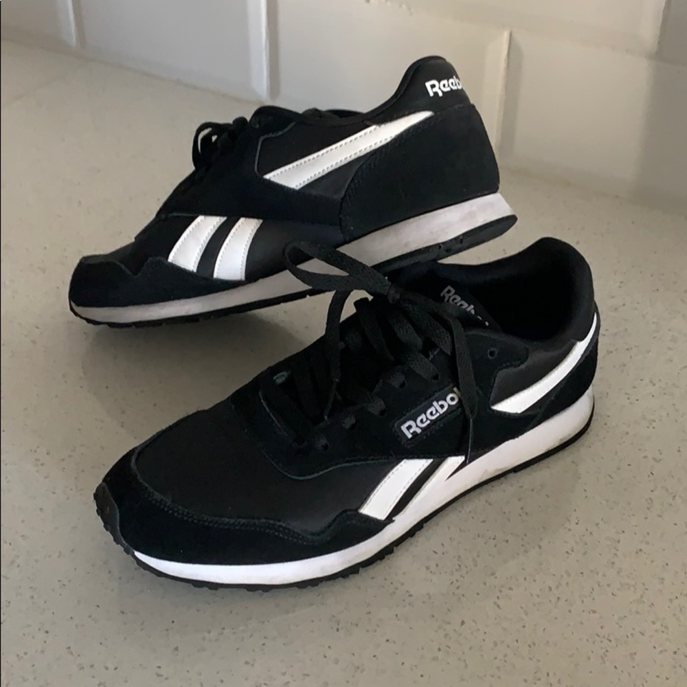 Black Reebok Classics